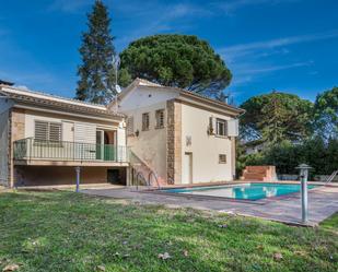 Jardí de Casa o xalet en venda en Vilobí d'Onyar amb Calefacció i Piscina