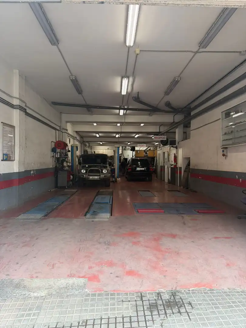Gewerbefläche zum Verkauf in Calle COLOMERES LES