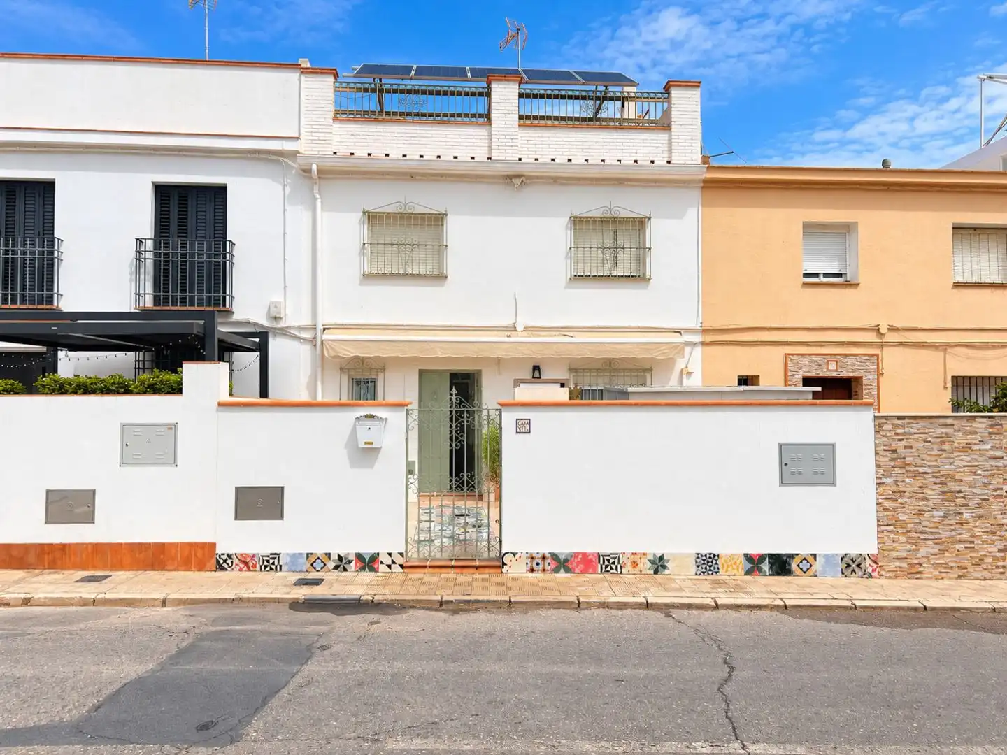 Vista exterior de Casa o xalet en venda en Marchena, Sevilla