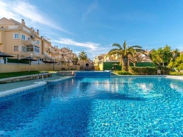 Villa à vendre à Nueva Torrevieja - Aguas Nuevas