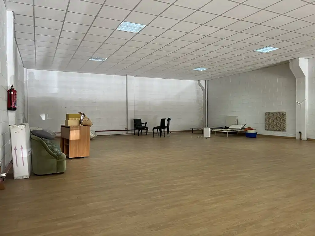 Nave industrial de alquiler en Ames