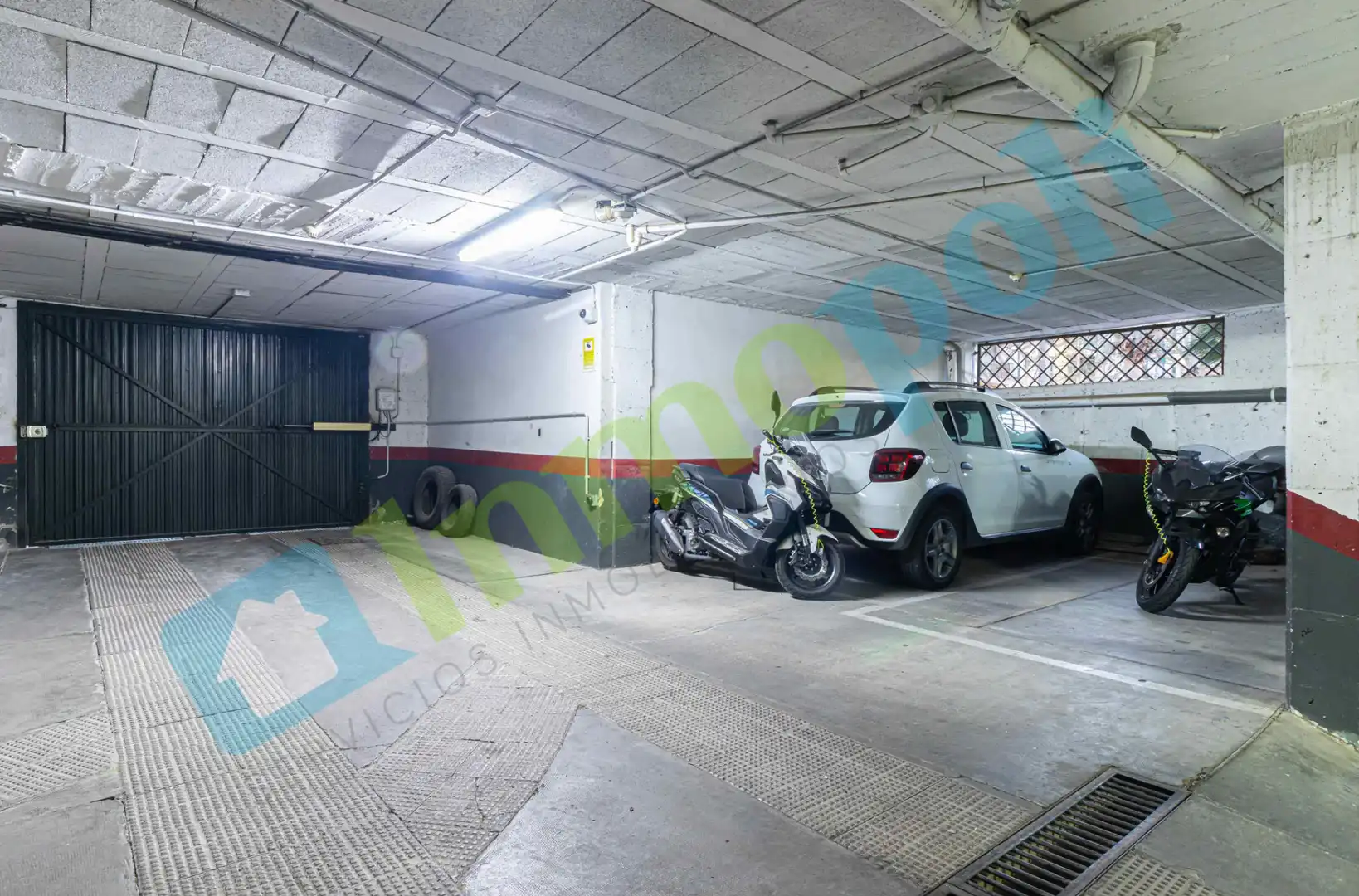 Parkplatz von Wohnung zum Verkauf in Badajoz mit Klimaanlage, Heizung und Privatgarten