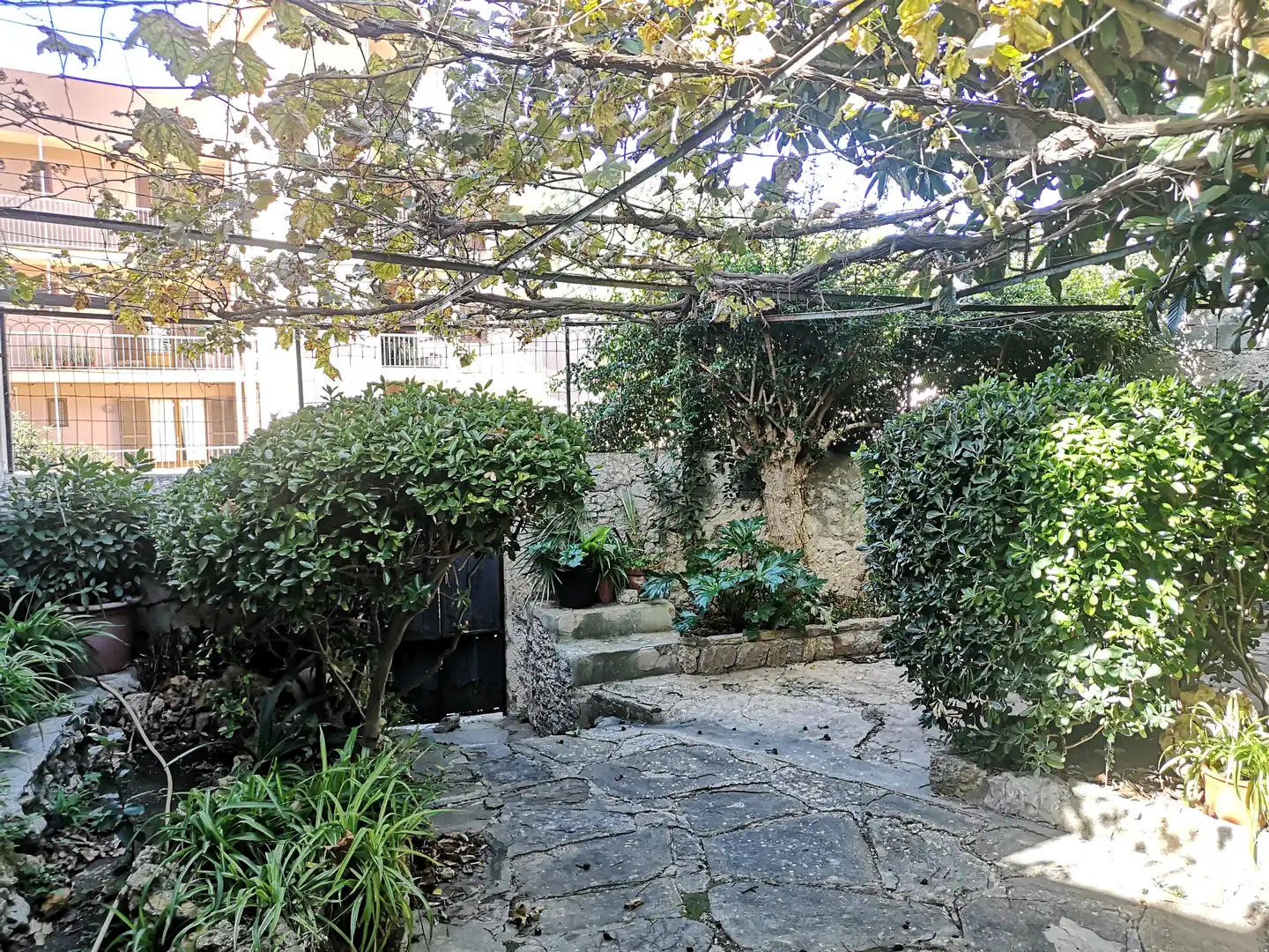 Jardí de Casa o xalet en venda en Puigpunyent amb Jardí privat, Moblat i Forn