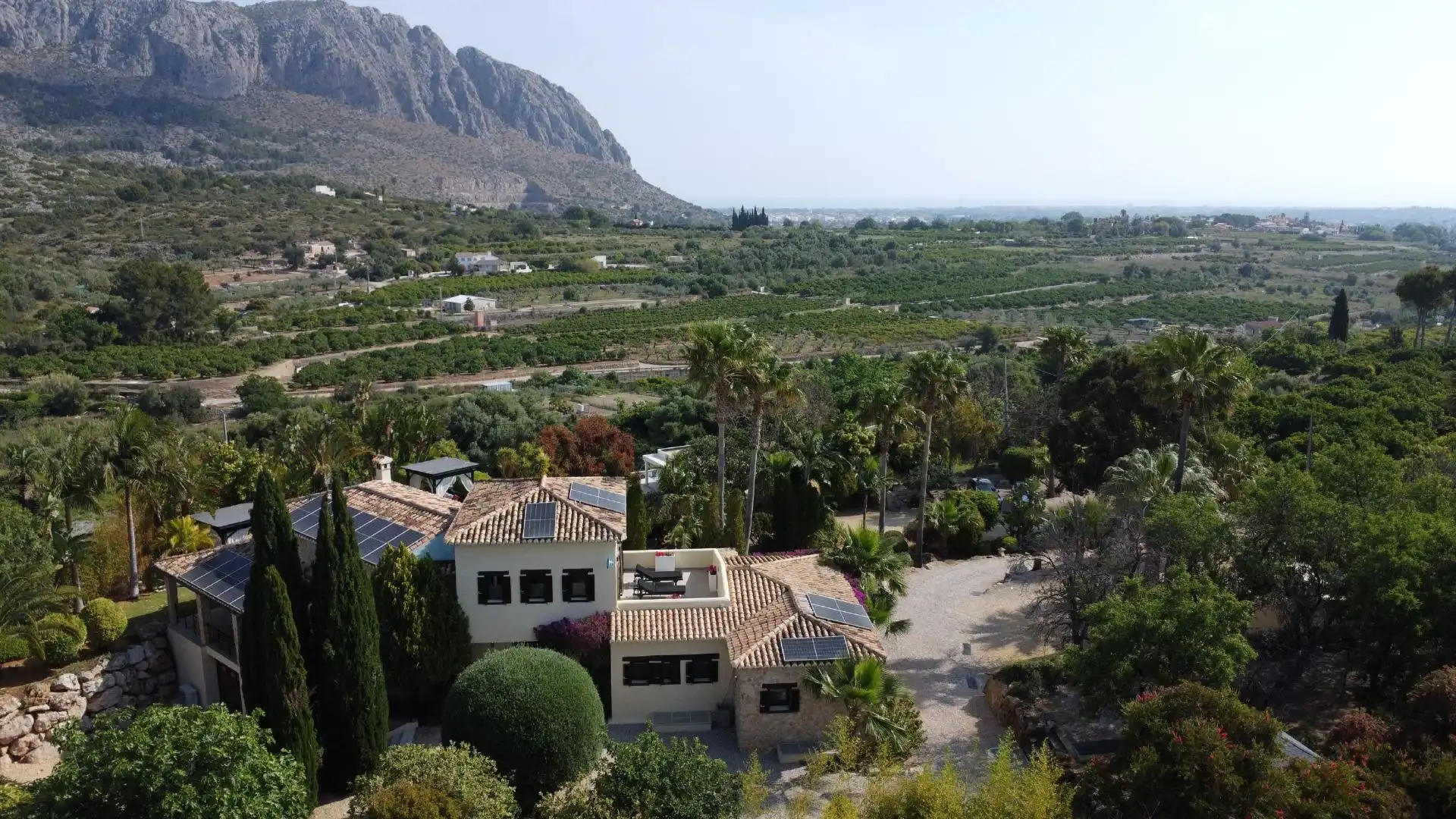 Vista exterior de Casa o chalet en venta en Beniarbeig con Aire acondicionado, Calefacción y Jardín privado