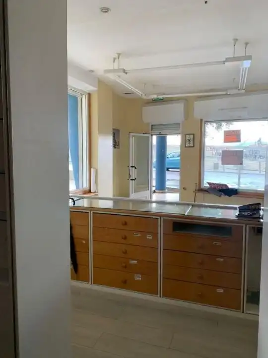 Commercial properties for sale in Tomas Alonso, 185, Coia