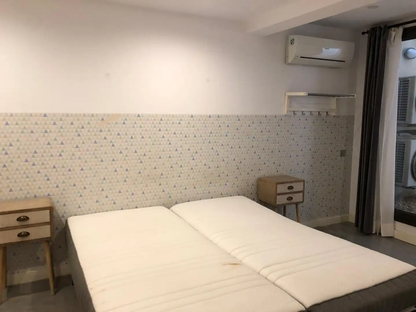Schlafzimmer von Wohnung zur Miete in Barcelona mit Klimaanlage, Möbliert und Ofen