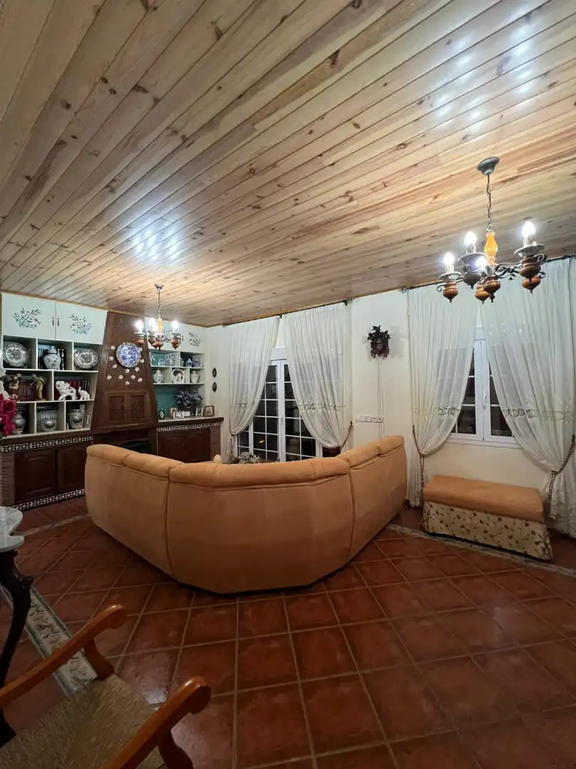Sala d'estar de Casa adosada en venda en Palomares del Río amb Aire condicionat, Calefacció i Jardí privat