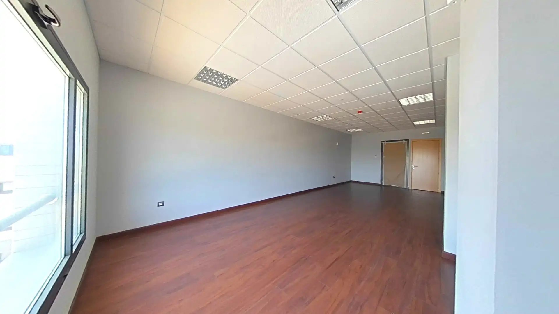 Office for sale in Platino, Salteras
