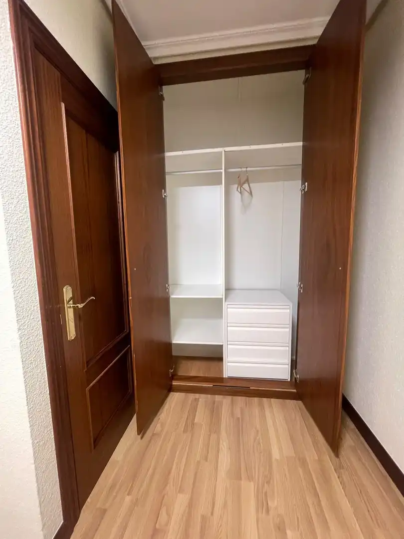 Dormitori de Pis de lloguer en Carabanchel