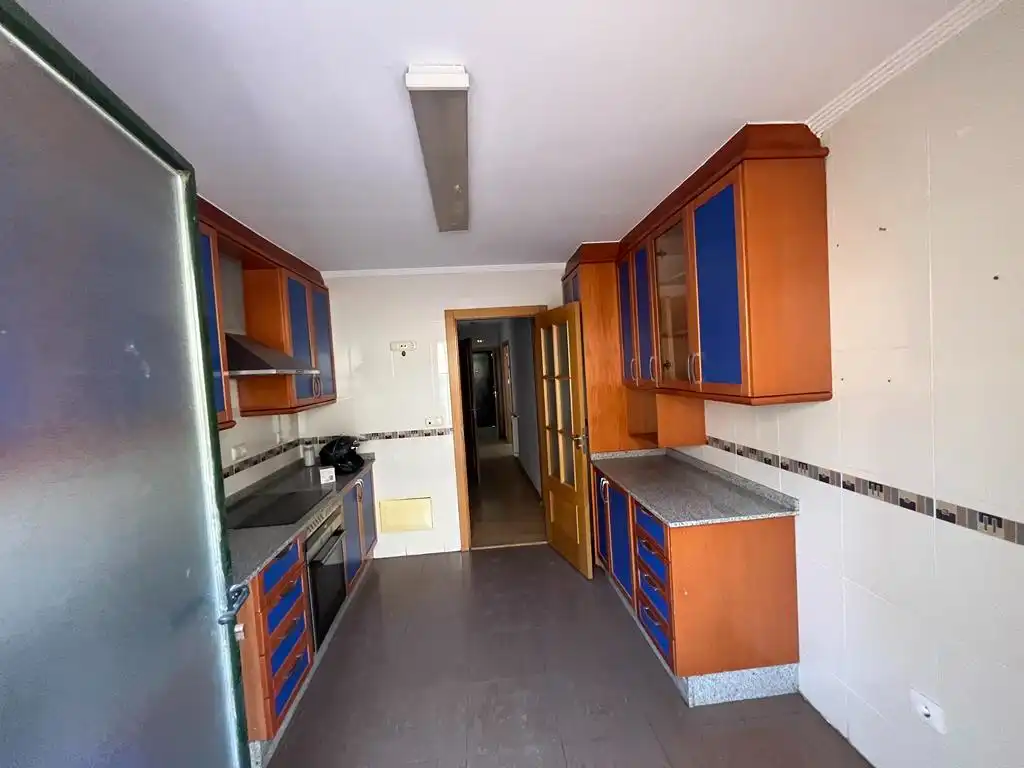 Cuina de Casa o xalet de lloguer en Albacete amb Calefacció, Parquet i Terrassa
