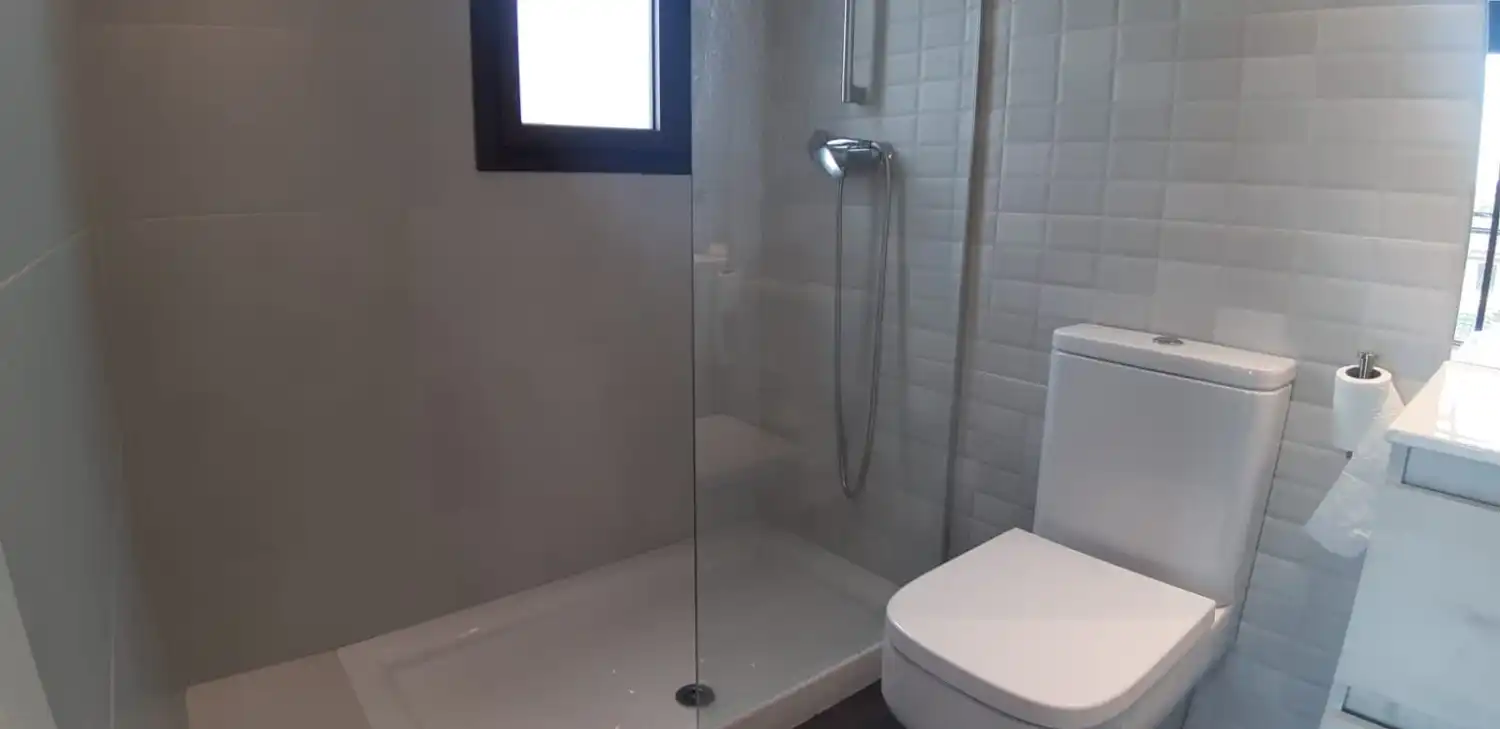 Baño de Apartamento de alquiler en Murcia con Aire acondicionado, Amueblado y Lavadora
