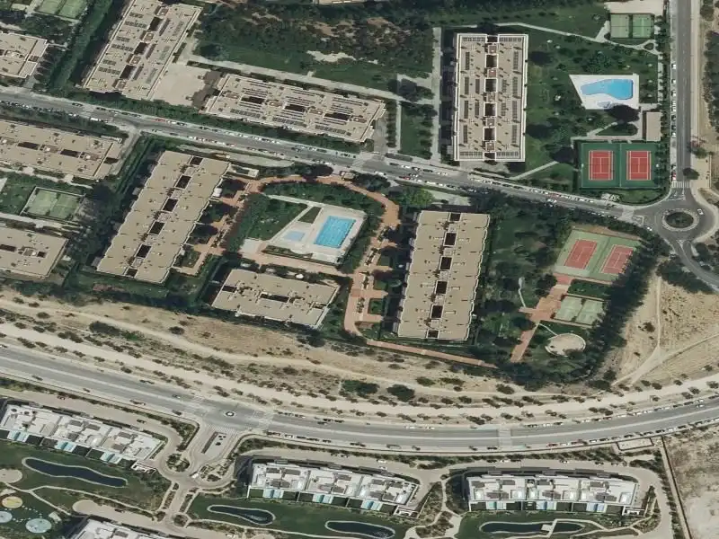 Piso en venta en Calle Tramontana, imagen 2