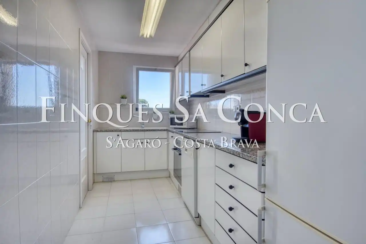 Cuina de Apartament en venda en Sant Feliu de Guíxols amb Calefacció