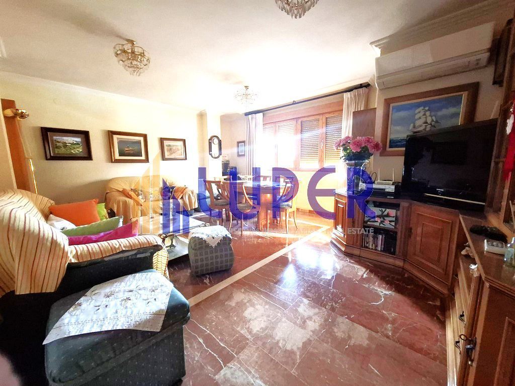 Sala d'estar de Pis en venda en Agost amb Calefacció, Parquet i Terrassa