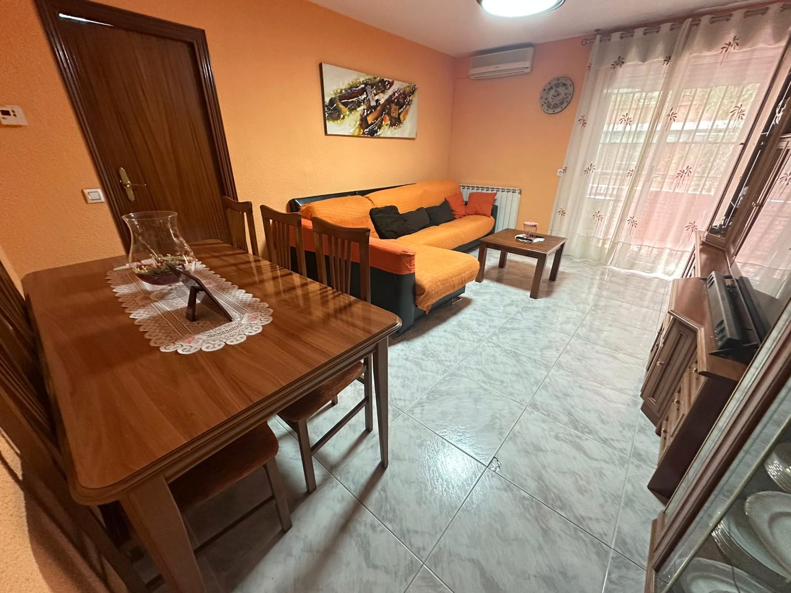 Living room of Flat for sale in Parla  with Air Conditioner, Heating and Terrace