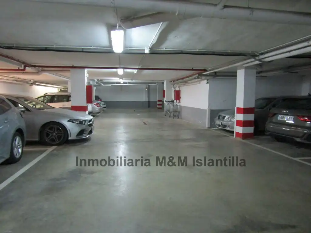 Parking de Piso en venta en Isla Cristina con Terraza, Horno y Lavadora