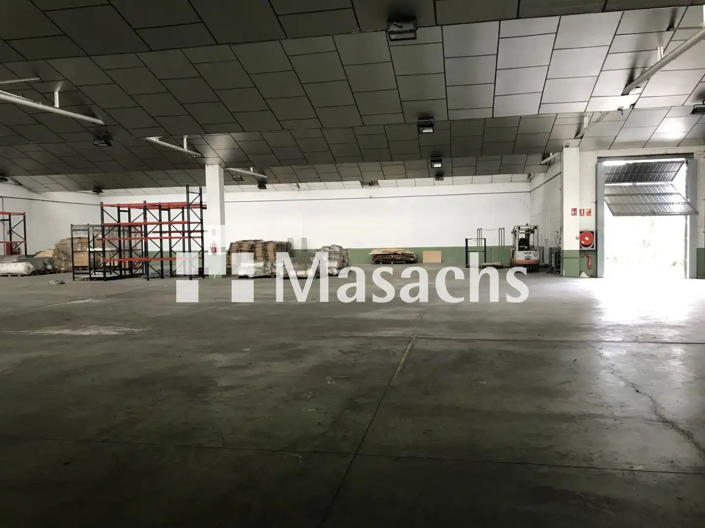 Nau industrial en venda en Rubí