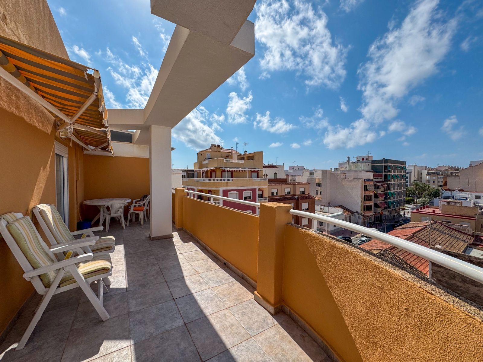Terrace of Flat to rent in Torrevieja  with Terrace, Furnished and Oven