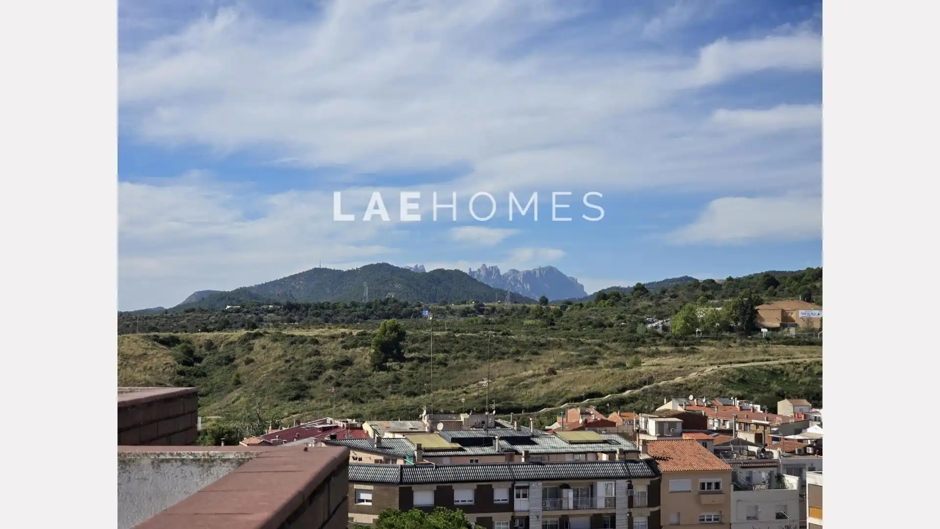 Vista exterior de Àtic en venda en Terrassa amb Calefacció i Terrassa