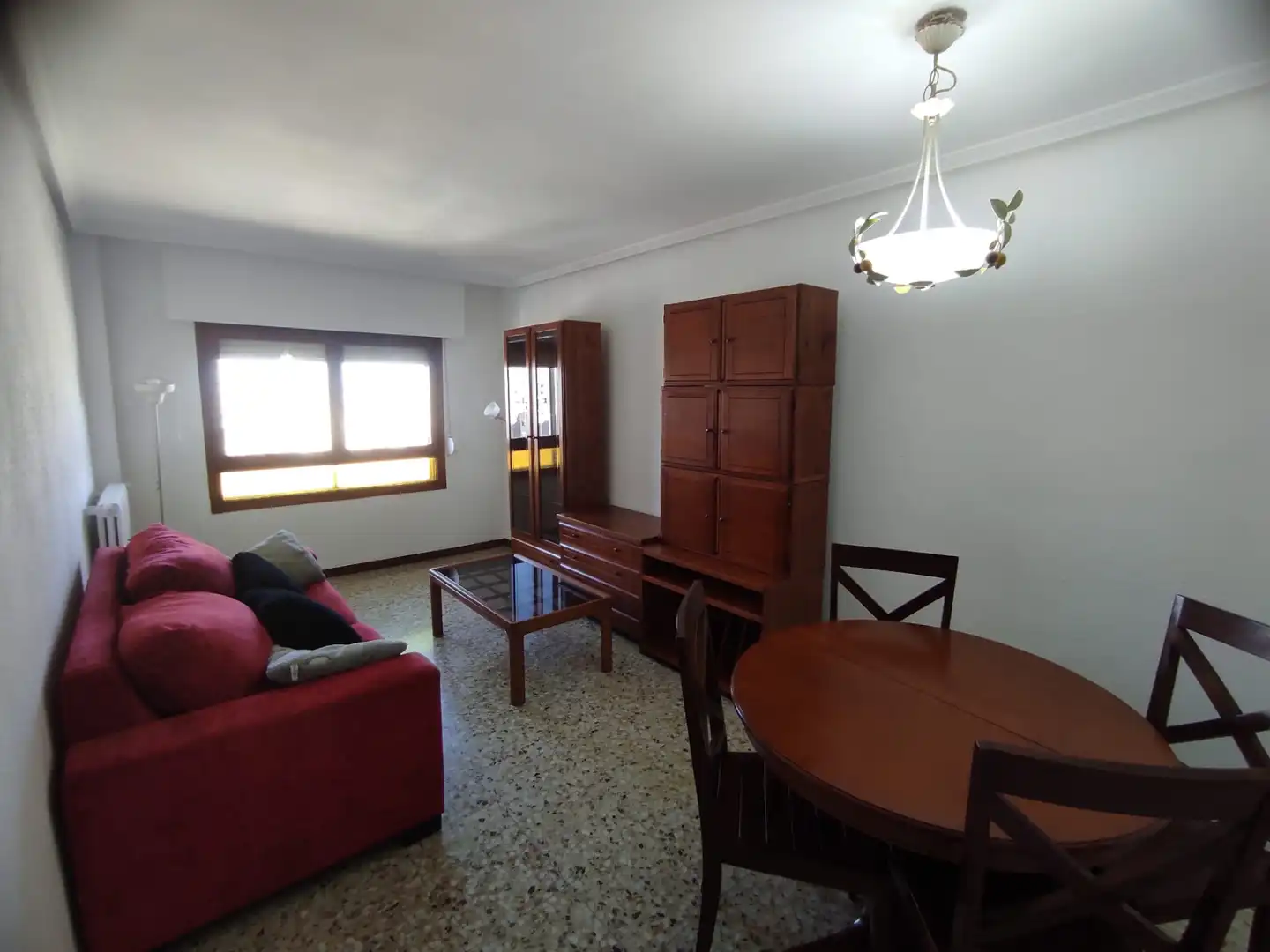 Living room of Flat for sale in Zaragoza  with Air Conditioner, Heating and Oven