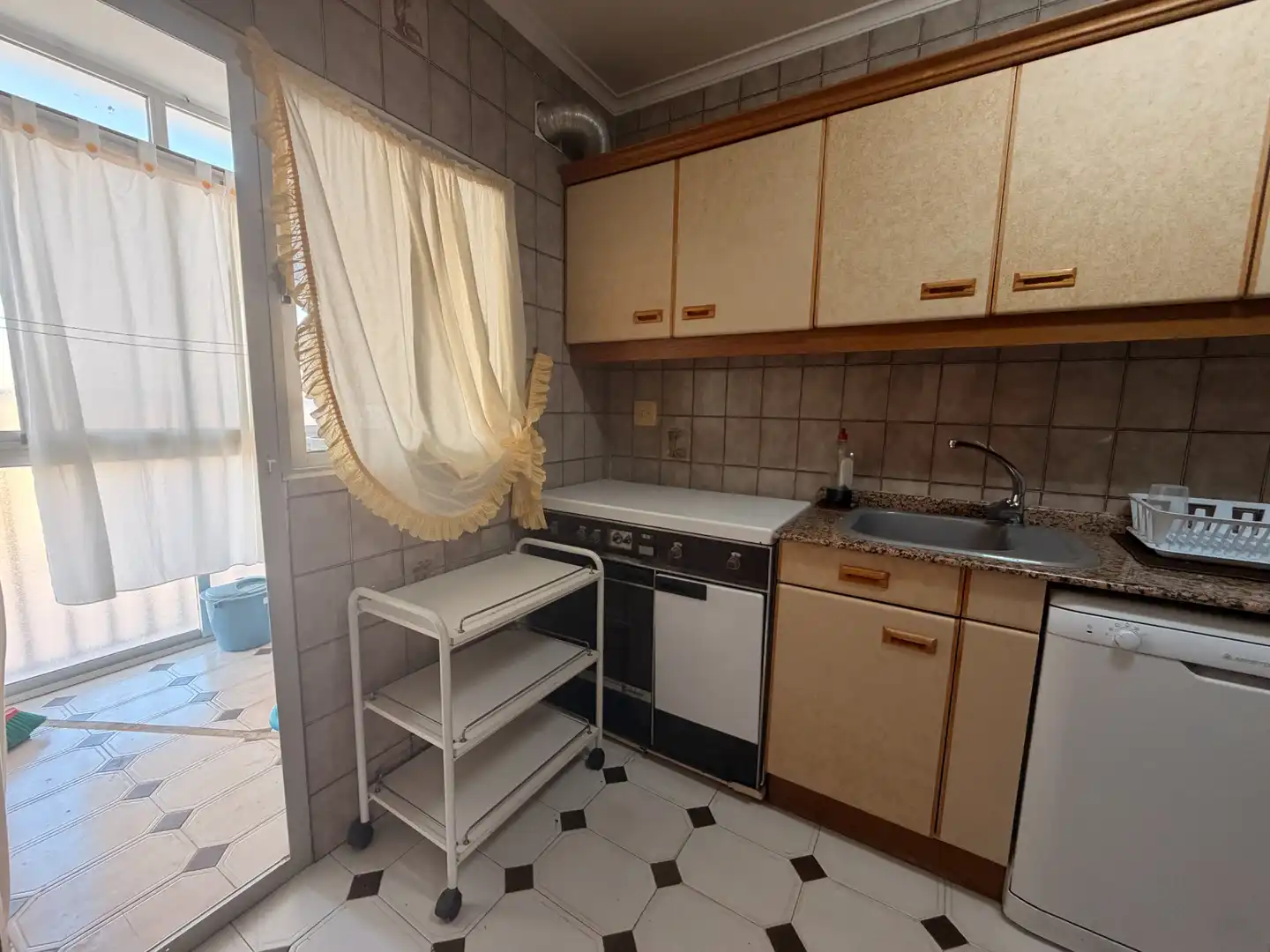 Kitchen of Flat for rent in Águilas  with Furnished, Oven and Washing machine