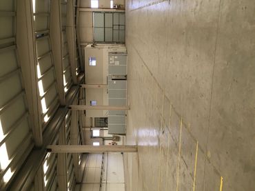 Industrial building to rent in Silla