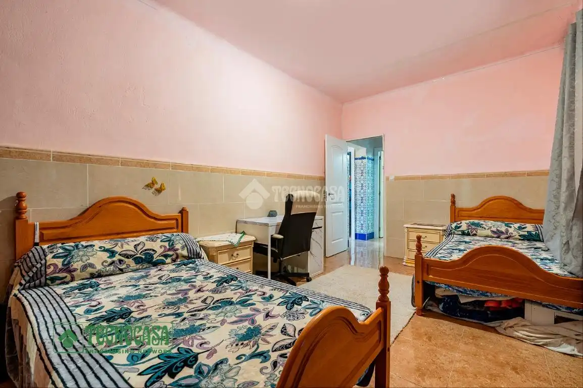 Habitación de Casa adosada en venta en Las Norias