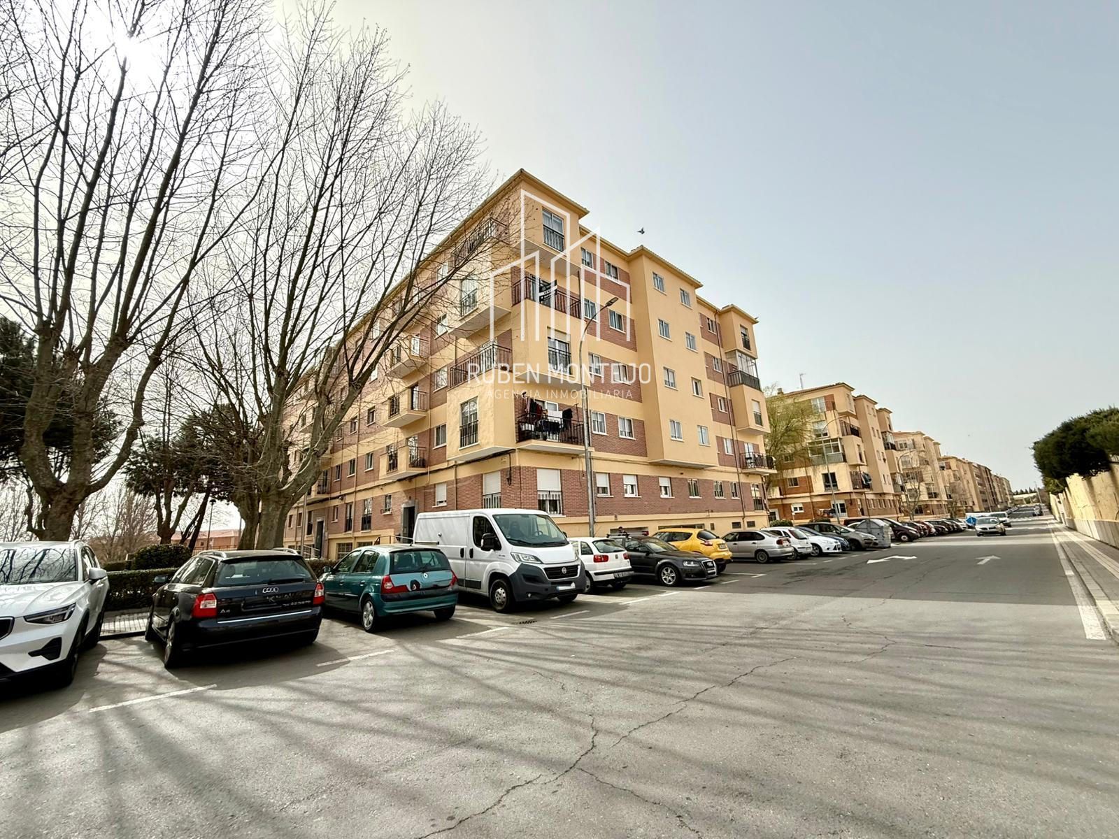 Vista exterior de Piso en venta en Salamanca Capital con Terraza y Balcón