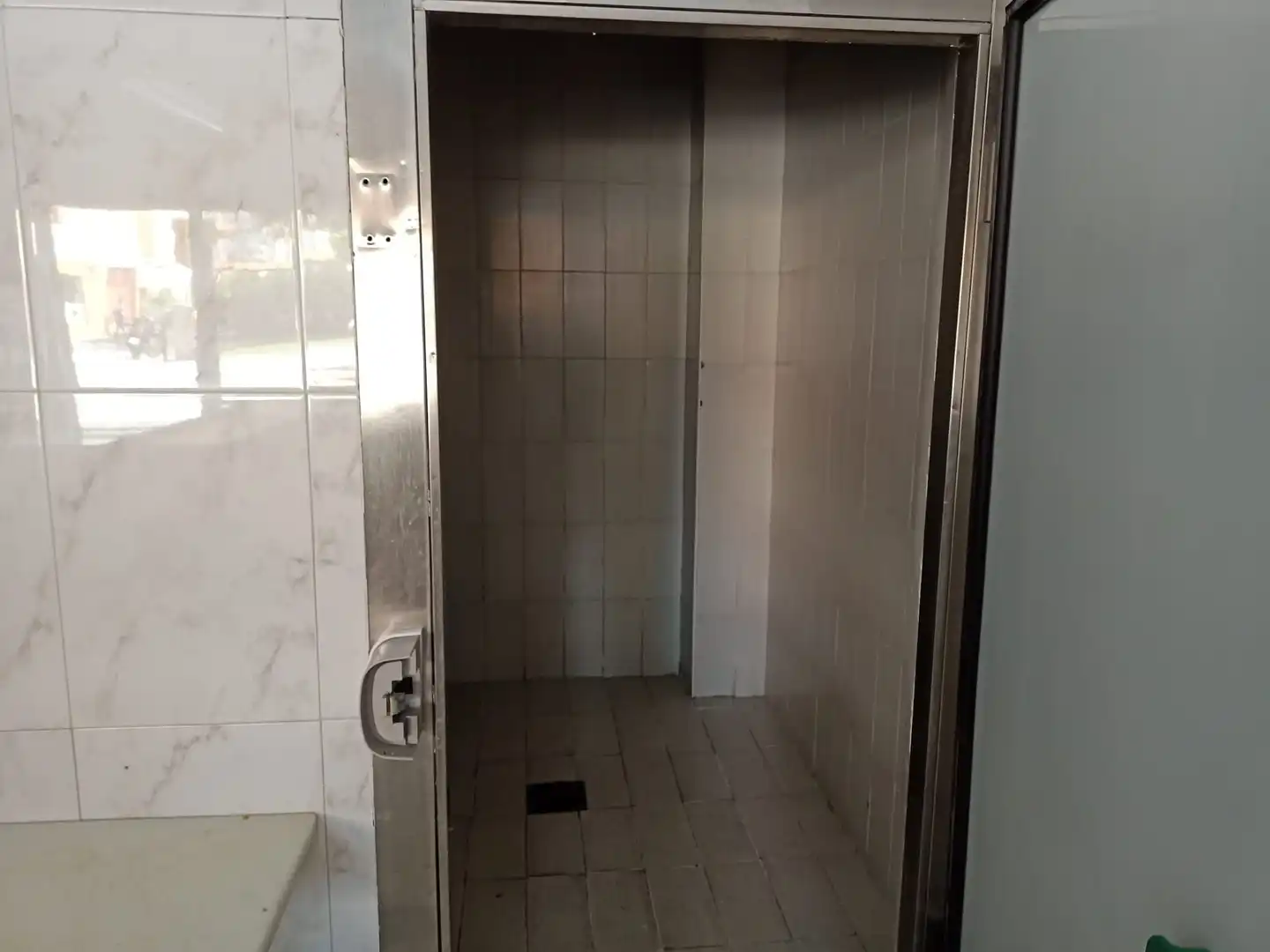 Baño de Local de alquiler en Gijón 