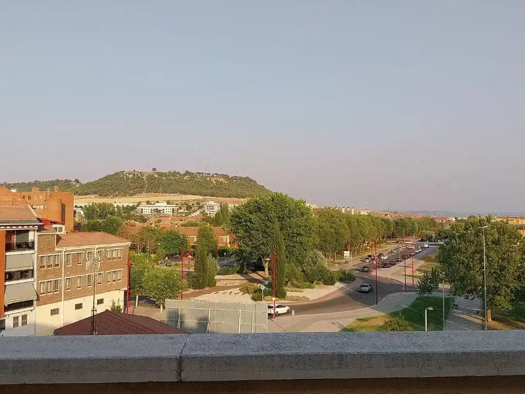 Vista exterior de Ático en venta en Cistérniga con Parquet y Trastero