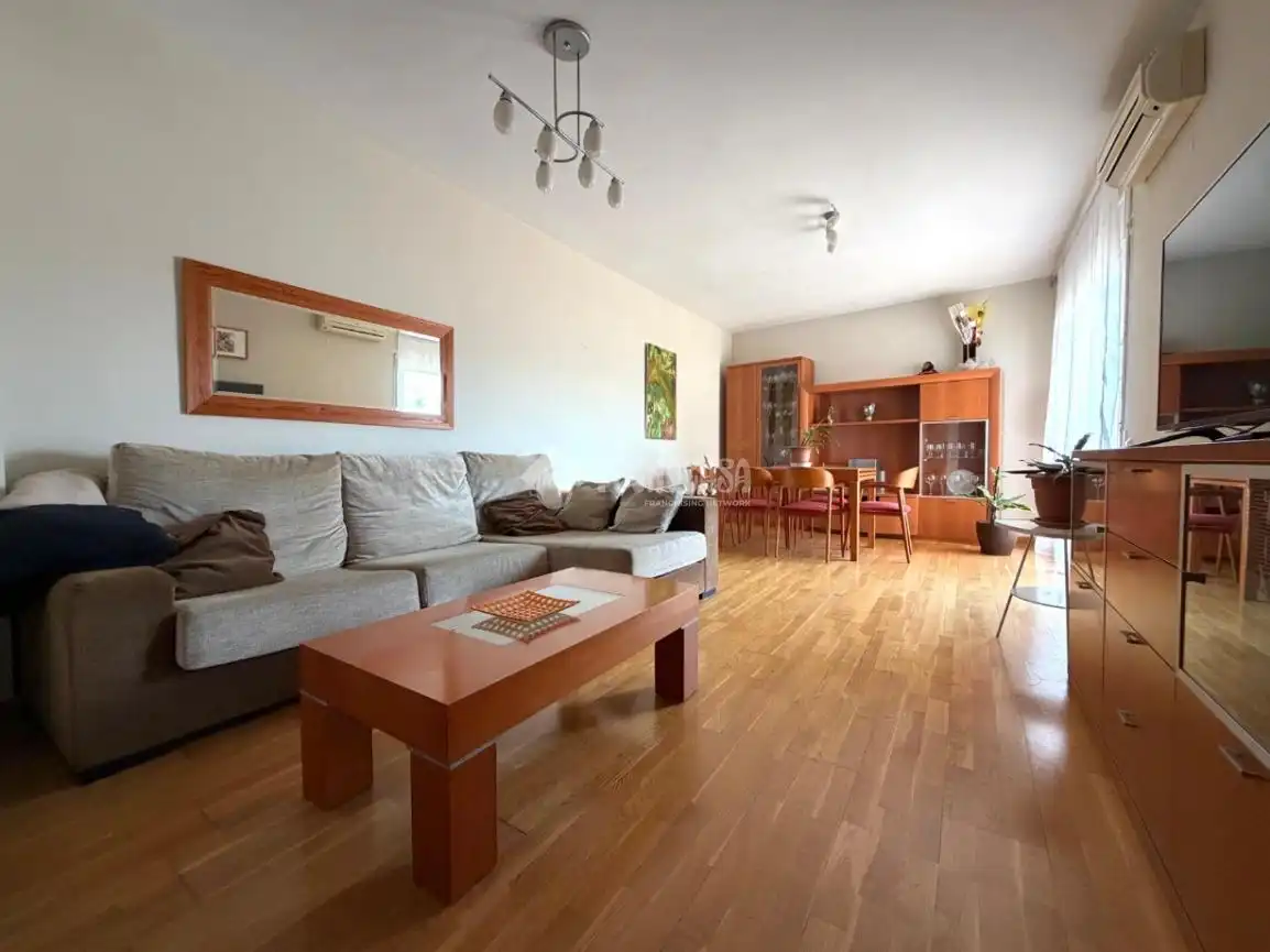 Sala de estar de Piso en venta en Badalona con Aire acondicionado, Trastero y Balcón