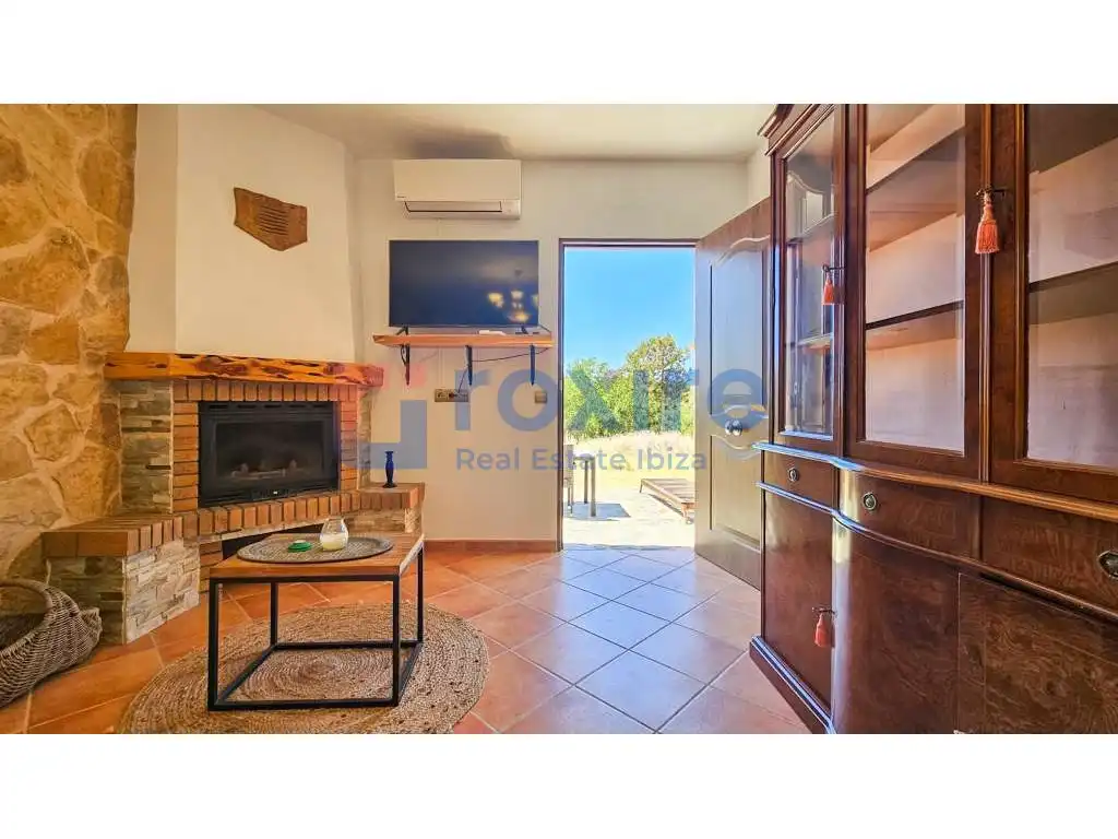 Houses for rent in Diseminado es Tosal, 240, Cala Vedella - Cala Tarida