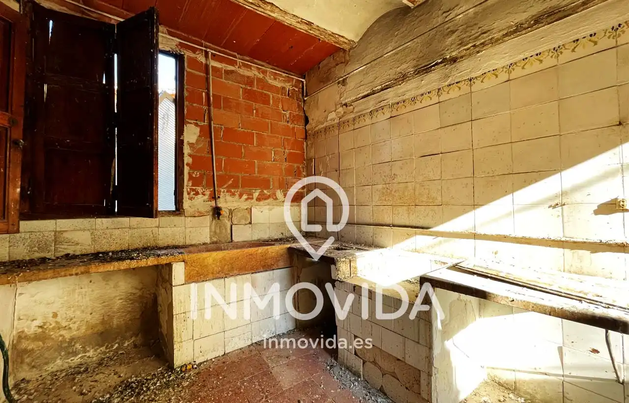 Haus zum Verkauf in Carrer Canonge Cebrià 13, imagen 4