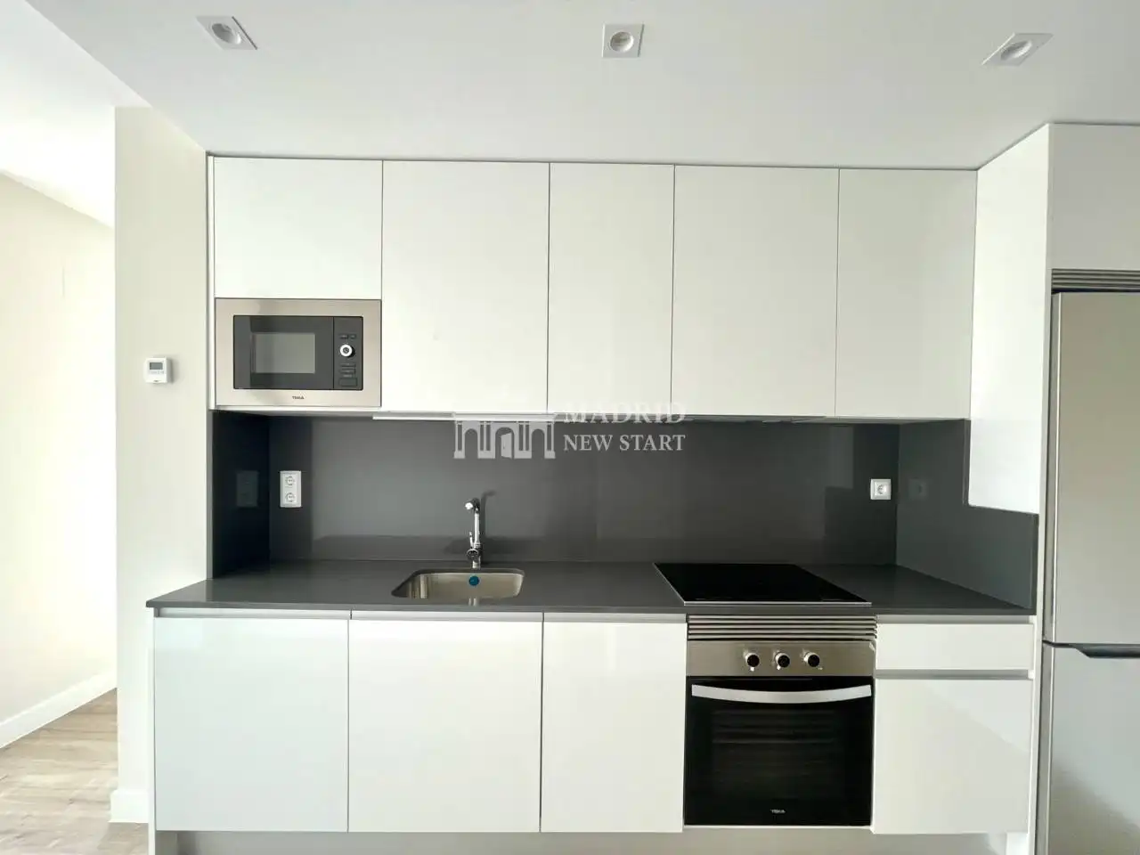 Cocina de Ático de alquiler en Madrid con Aire acondicionado, Calefacción y Terraza