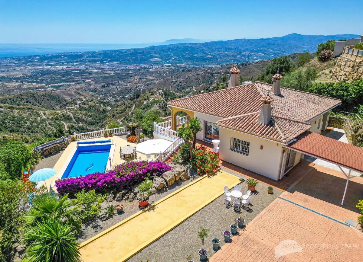 Chalet con terraza en venta en Arenas, imagen 2