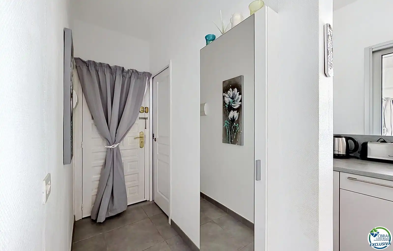 Flat with pool for sale in Carrer De L'alhambra 47, imagen 8