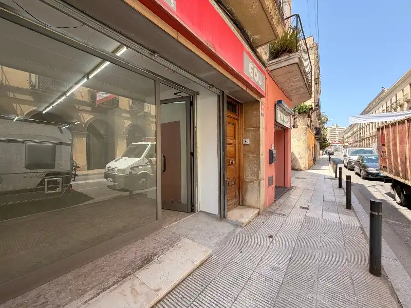 Local commercial à louer à Carrer del Sis D'Octubre de 1869, imagen 3