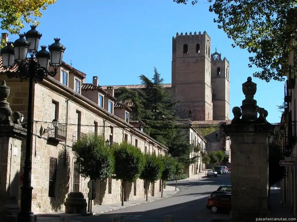 Vista exterior de Residencial en venta en Sigüenza