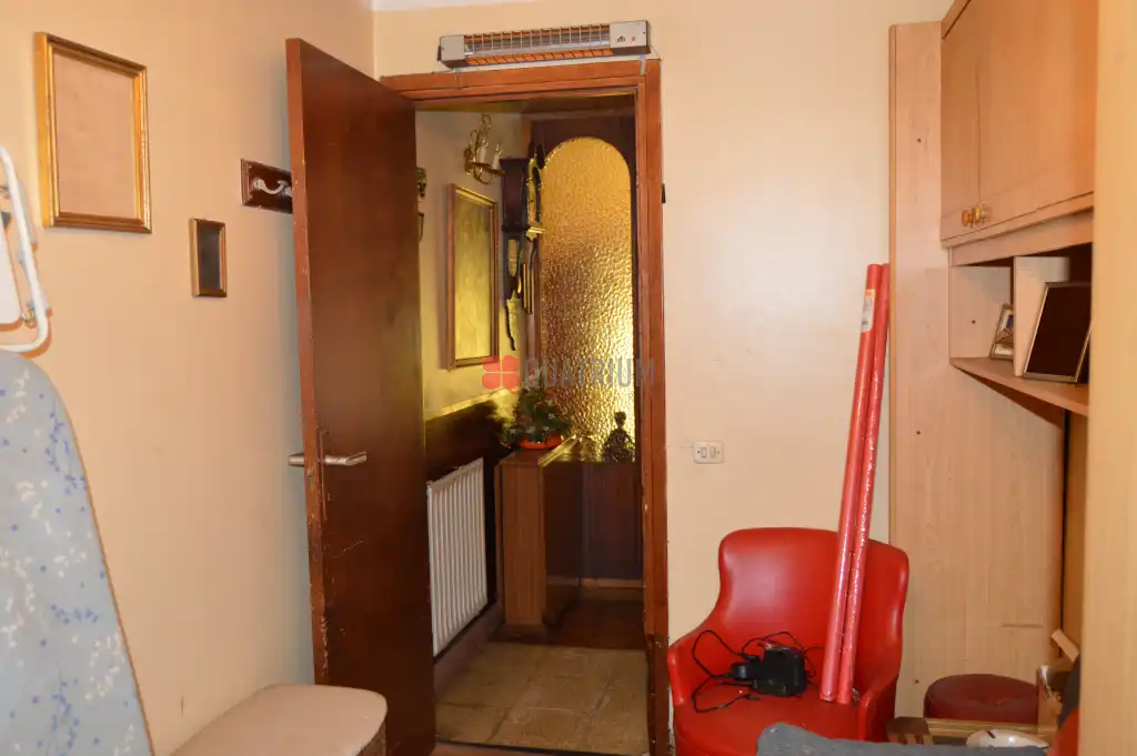 Casa adosada en venta en Santiago de Compostela  con Calefacción y Jardín privado