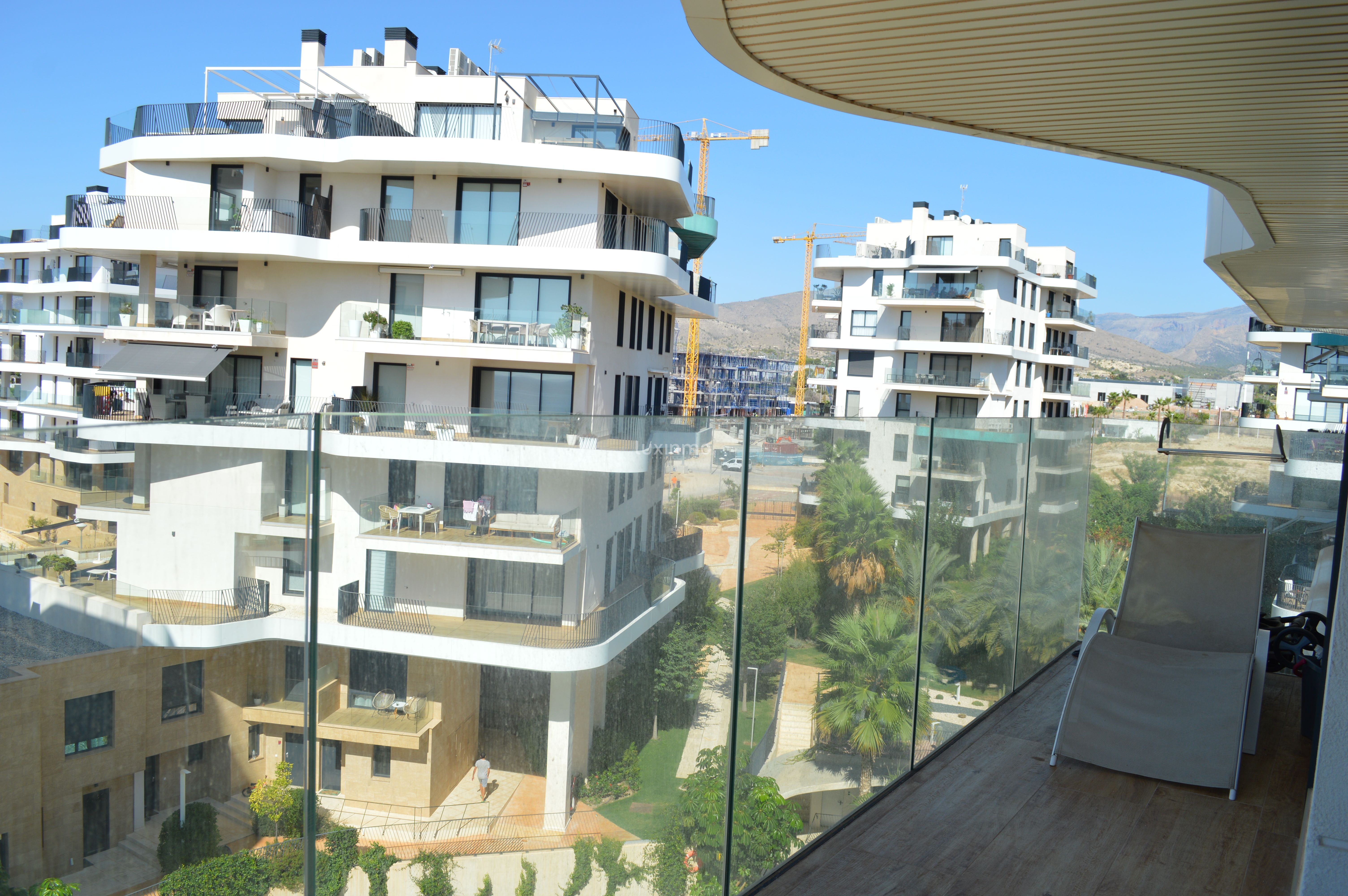 Exterior view of Flat for sale in Villajoyosa / La Vila Joiosa  with Air Conditioner, Private garden and Terrace