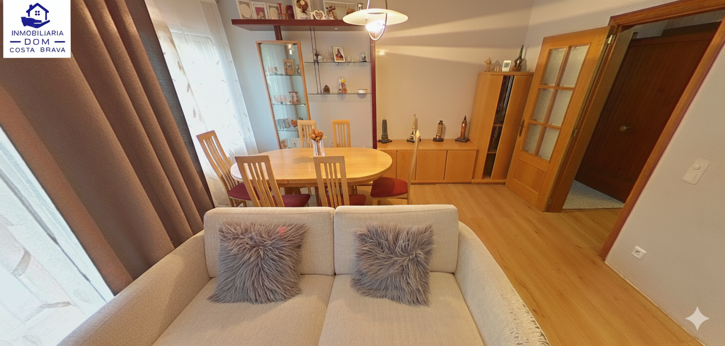 Sala d'estar de Apartament en venda en Olot amb Calefacció i Jardí privat