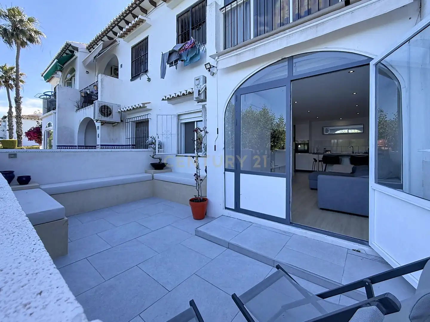 Terrasse von Erdgeschoss zum Verkauf in Torrevieja mit Klimaanlage und Gemeinschaftspool