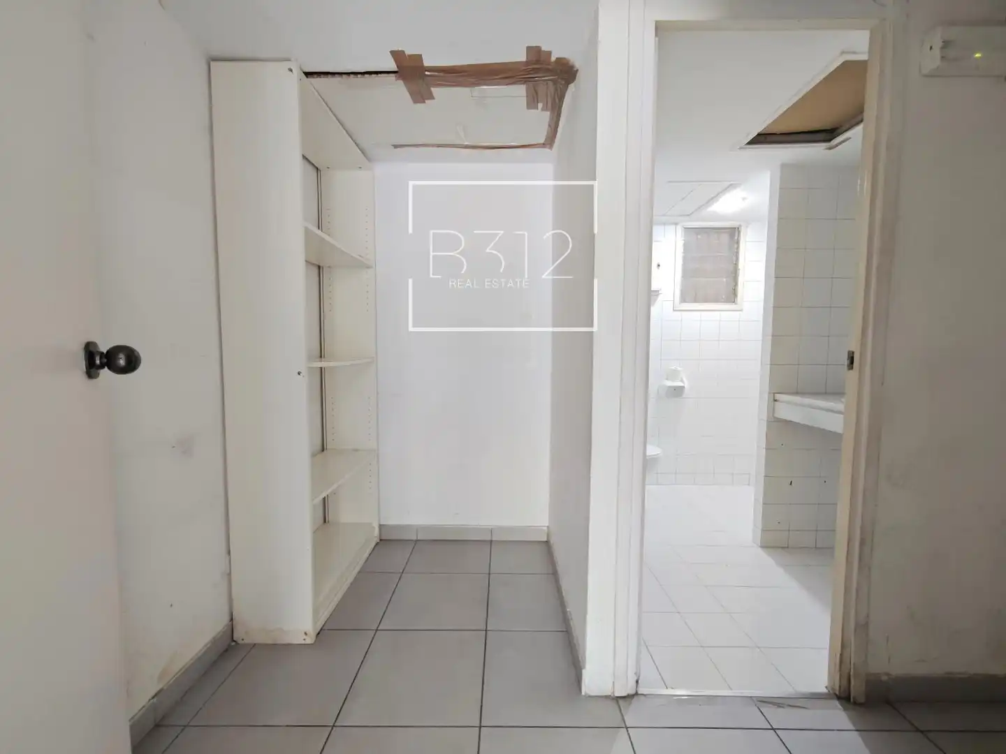 Local comercial de lloguer a Josep Tarradellas, imagen 13