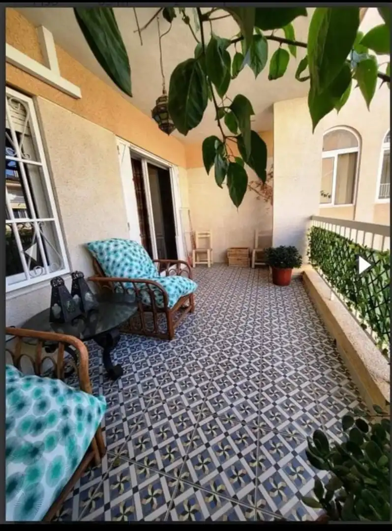 Terraza de Apartamento de alquiler en Torrevieja con Calefacción, Piscina y Amueblado