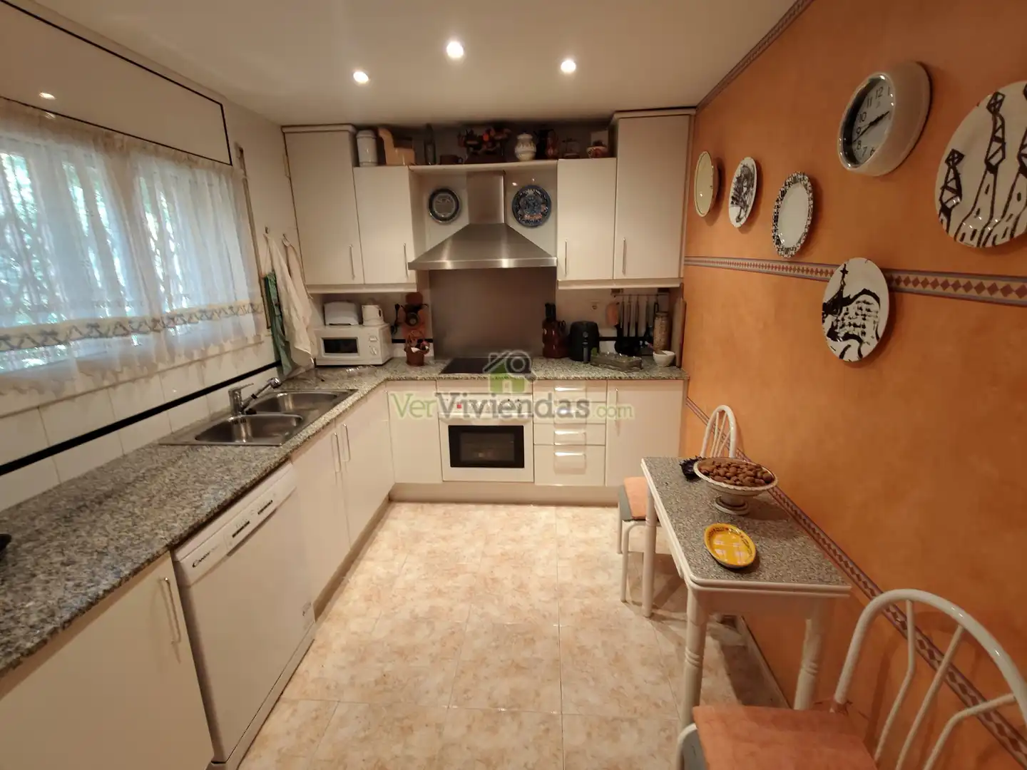 Cocina de Casa adosada en venta en Vallirana con Calefacción, Jardín privado y Terraza