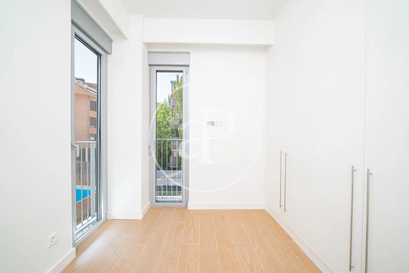 Bedroom of Flat for rent in Madrid  with Air Conditioner, Heating and Private garden