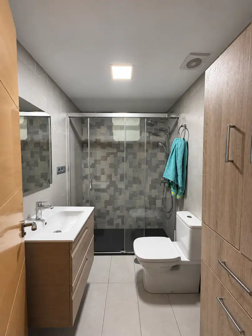 Baño de Piso en venta en Teatinos - Universidad