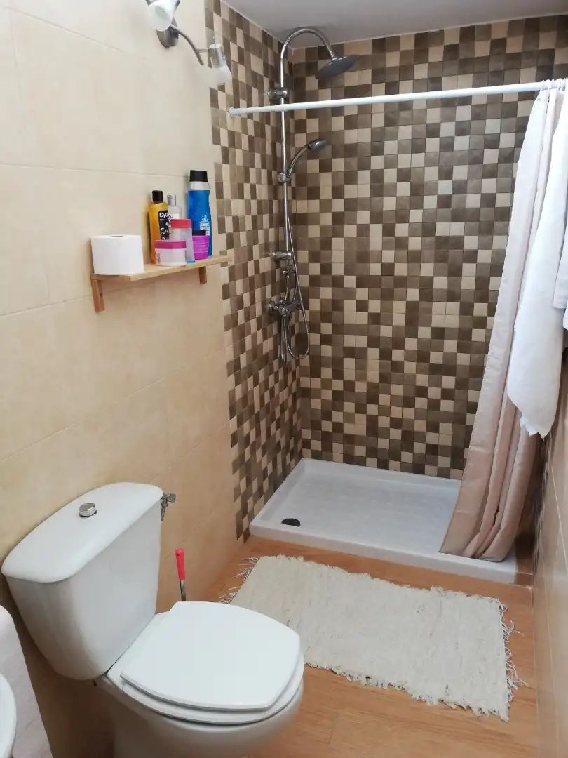 Baño de Casa adosada de alquiler en Murcia con Aire acondicionado, Amueblado y Se aceptan mascotas