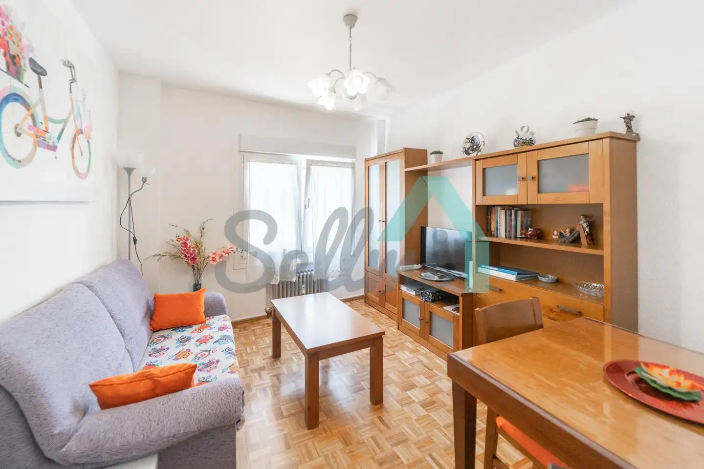 Living room of Flat for rent in Oviedo   with Heating, Parquet flooring and Furnished