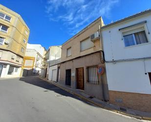 Exterior view of Single-family semi-detached for sale in Buñol  with Terrace